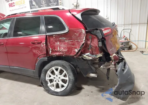 2017 Jeep Cherokee Latitude 4X4 z USA, uszkodzony, nr VIN 1C4PJMCS5HD238849